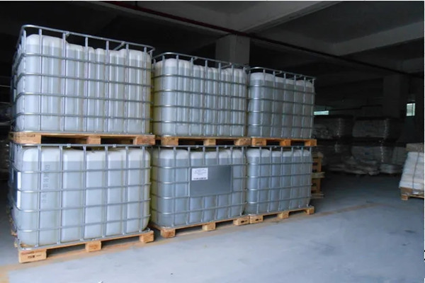 外貌活性剂是怎样改善润湿性能的？？？主要通过这两种方法！